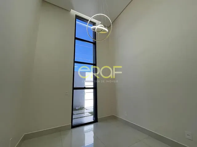 Casa com 420m² 3 quartos e 5 banheiros, à venda, no bairro Jardim Triângulo em Formosa