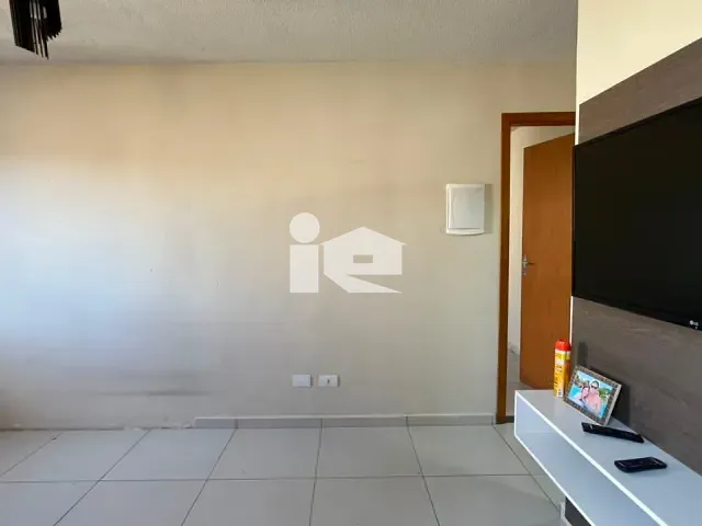 Casa com 153m² 2 quartos e 1 banheiro, à venda, no bairro Aida Nogueira em Rolândia