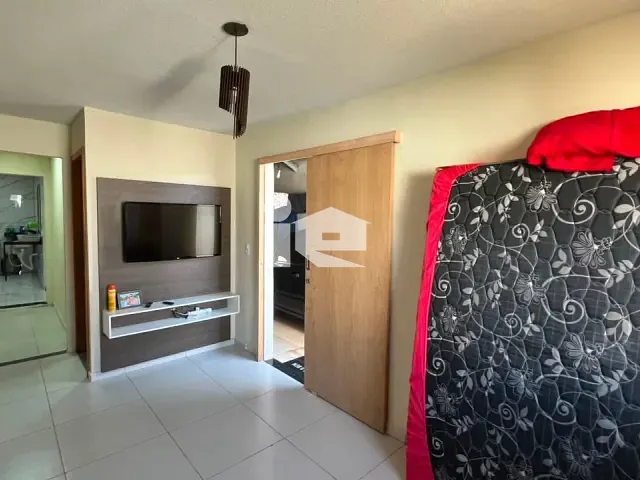 Casa com 153m² 2 quartos e 1 banheiro, à venda, no bairro Aida Nogueira em Rolândia