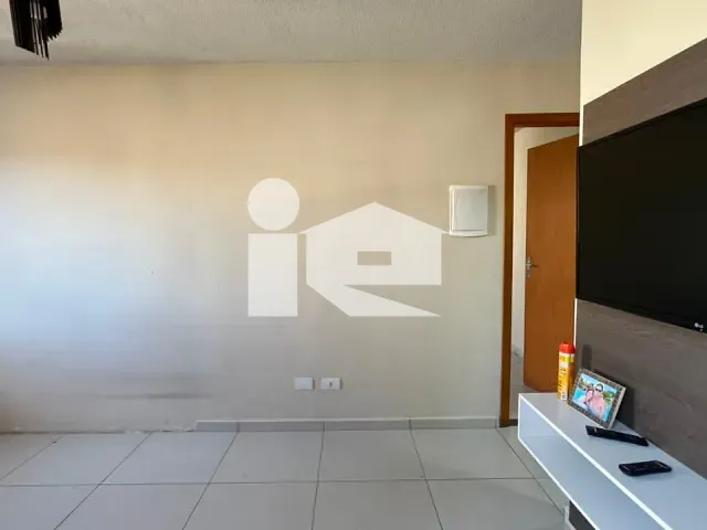 Casa com 153m² 2 quartos e 1 banheiro, à venda, no bairro Aida Nogueira em Rolândia