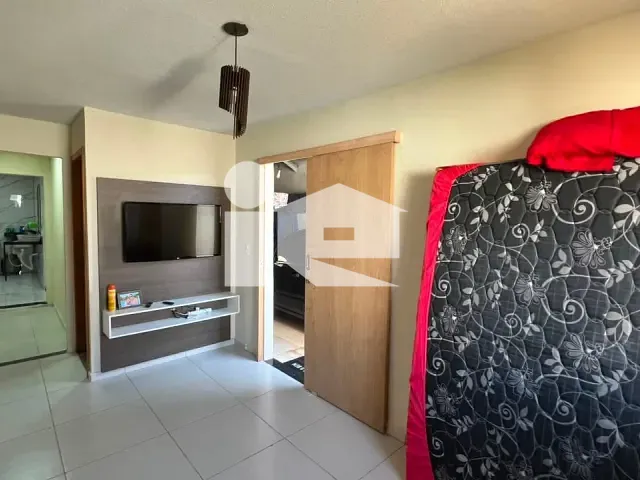 Casa com 153m² 2 quartos e 1 banheiro, à venda, no bairro Aida Nogueira em Rolândia