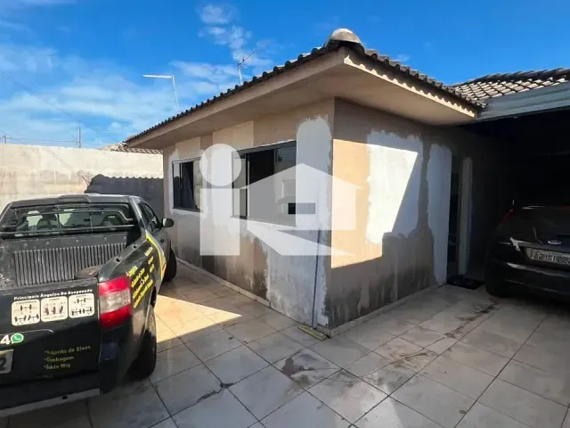 Casa com 153m² 2 quartos e 1 banheiro, à venda, no bairro Aida Nogueira em Rolândia