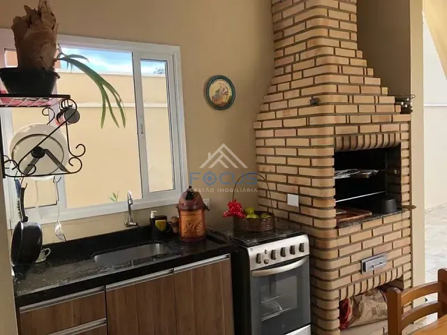 Casa com 280m² 4 quartos e 3 banheiros, à venda, no bairro Parque Residencial Eloy Chaves em Jundiaí