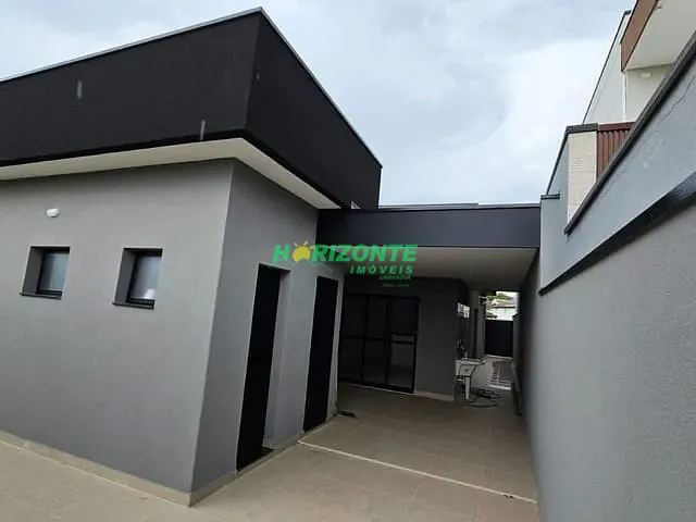 Casa com 270m² 3 quartos e 4 banheiros, à venda, no bairro Urbanova em São José dos Campos