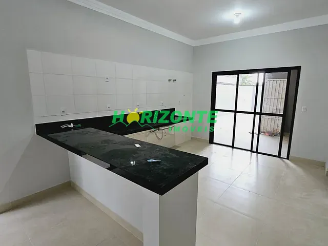 Casa com 270m² 3 quartos e 4 banheiros, à venda, no bairro Urbanova em São José dos Campos