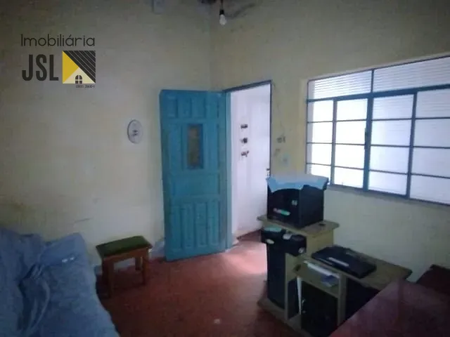 Casa com 125m² 1 quarto e 1 banheiro, à venda, no bairro Vila Menino Jesus em Caçapava