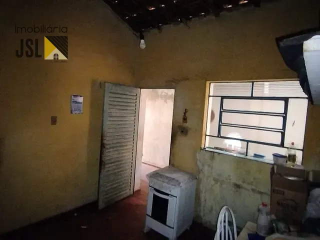 Casa com 125m² 1 quarto e 1 banheiro, à venda, no bairro Vila Menino Jesus em Caçapava