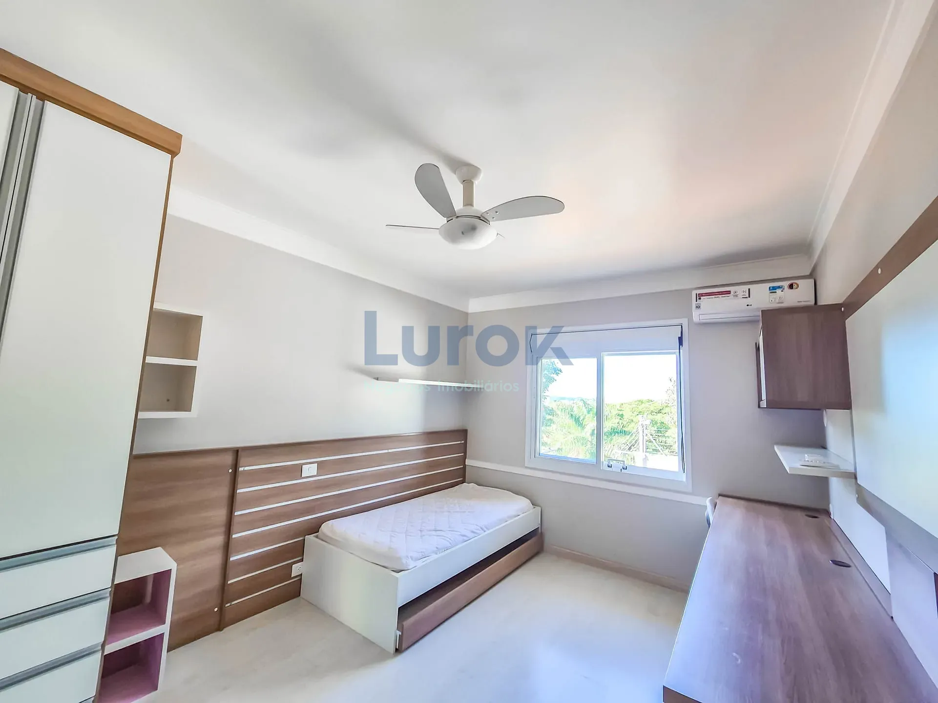 Casa, 3 quartos, 233 m² - Foto 24