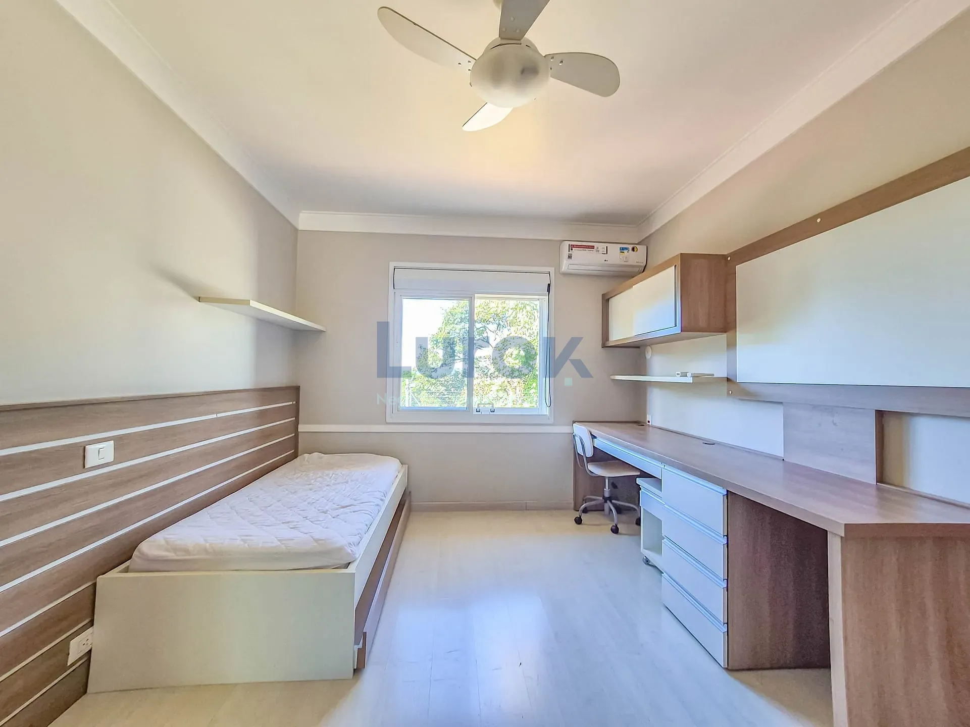Casa, 3 quartos, 233 m² - Foto 26