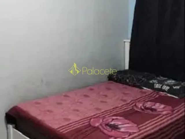 Casa com 195m² 2 quartos e 1 banheiro, à venda, no bairro Parque São Domingos em Pindamonhangaba