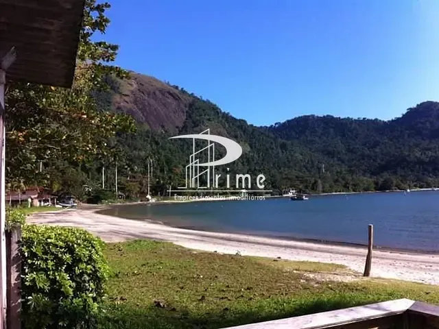 Casa com 800m² 3 quartos e 3 banheiros, à venda, no bairro Praia do Retiro  em Angra dos Reis
