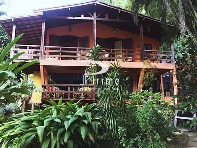 Casa com 800m² 3 quartos e 3 banheiros, à venda, no bairro Praia do Retiro  em Angra dos Reis