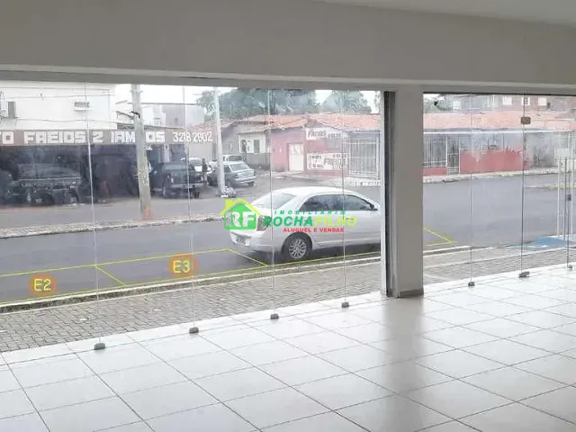 Casa com 900m², para alugar, no bairro Monte Castelo em Teresina