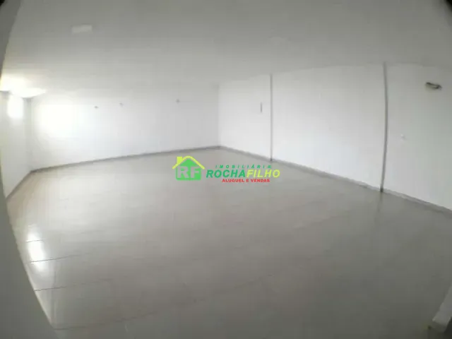 Casa com 900m², para alugar, no bairro Monte Castelo em Teresina
