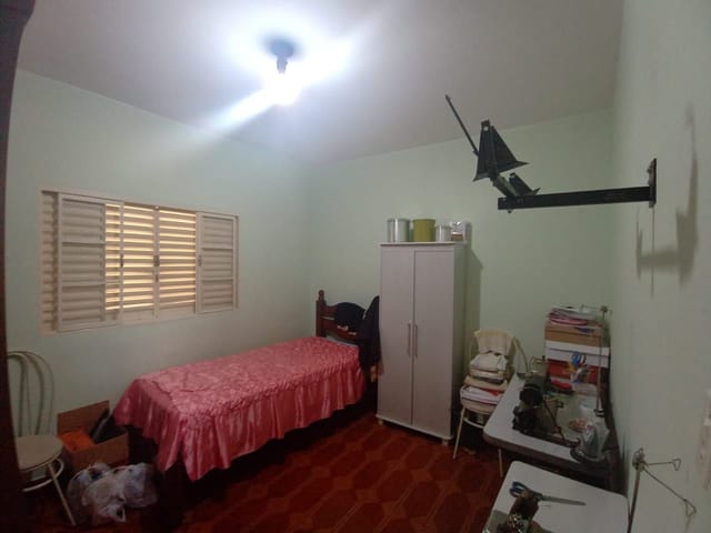 Casa com 328m² 3 quartos e 1 banheiro, à venda, no bairro Vila Fleming em São João da Boa Vista