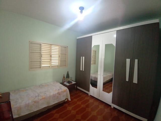 Casa com 328m² 3 quartos e 1 banheiro, à venda, no bairro Vila Fleming em São João da Boa Vista