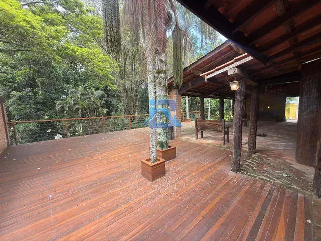 Casa com 6000m² 5 quartos e 6 banheiros, à venda, no bairro Jardim Alto de Santa Cruz em Itatiba