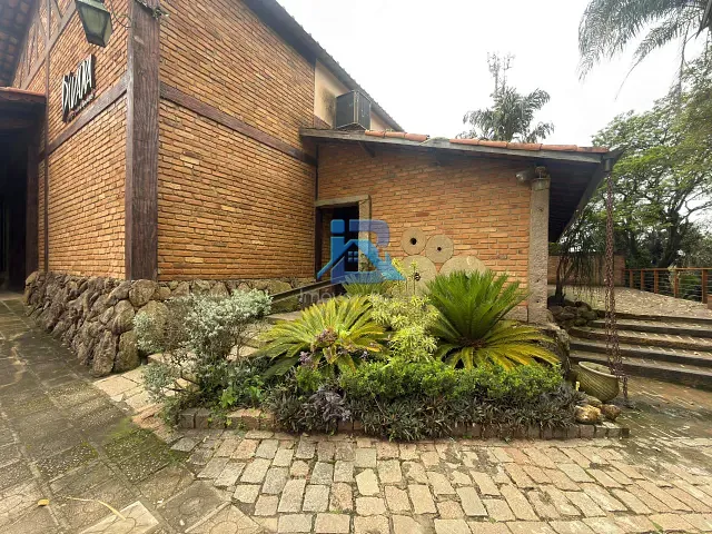 Casa com 6000m² 5 quartos e 6 banheiros, à venda, no bairro Jardim Alto de Santa Cruz em Itatiba