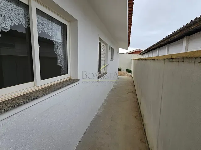 Casa com 200m² 3 quartos e 3 banheiros, à venda, no bairro Jardim São Marcos em Bom Jesus dos Perdões