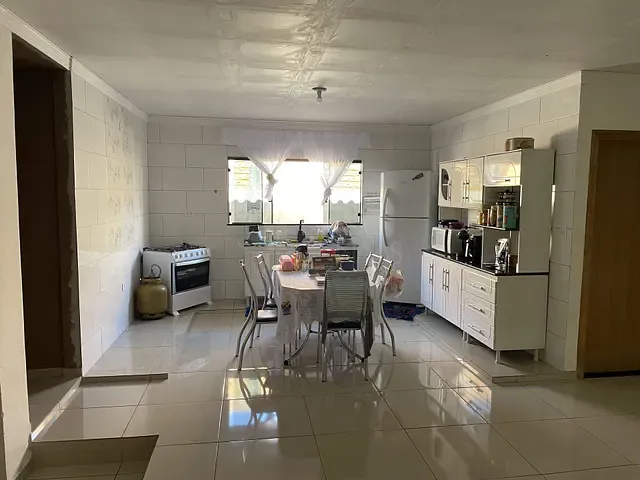 Casa com 300m² 3 quartos e 2 banheiros, à venda, no bairro Pirapó em Apucarana