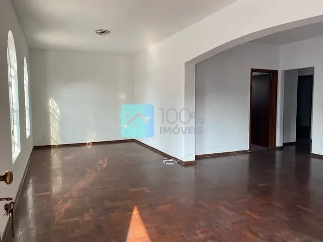 Casa com 280m² 1 quarto e 2 banheiros, à venda, no bairro Jardim das Industrias em São José dos Campos