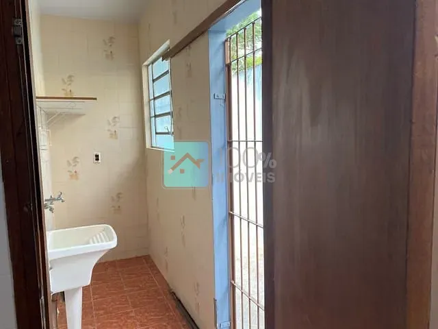 Casa com 280m² 1 quarto e 2 banheiros, à venda, no bairro Jardim das Industrias em São José dos Campos