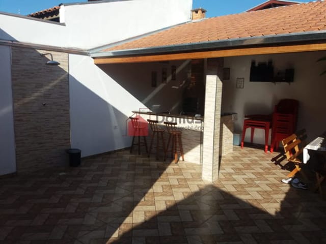 Casa com 180m², à venda, no bairro Jardim Princesa em Pindamonhangaba