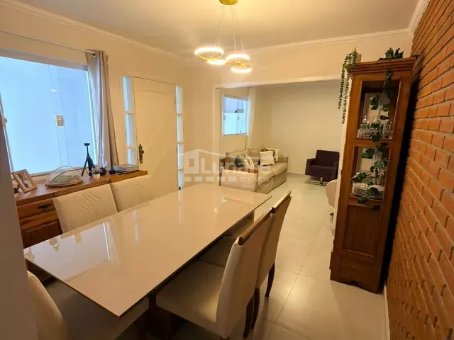 Casa com 150m² 2 quartos e 2 banheiros, à venda, no bairro Conjunto Habitacional Antônio Bovolenta em Mogi das Cruzes
