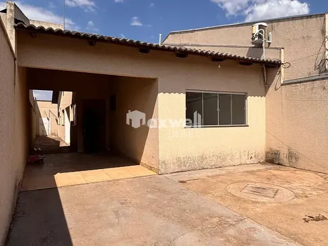 Casa 3 quartos e 2 banheiros, para alugar, no bairro Parque Hayala em Aparecida de Goiânia