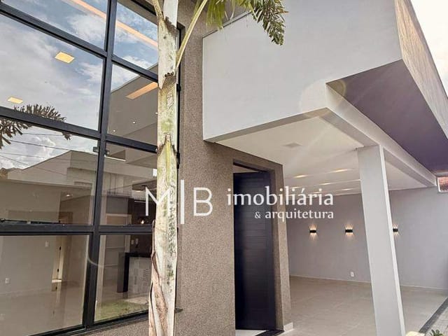 Casa 3 quartos e 2 banheiros, à venda, no bairro Residencial Parque Leste em Lavras