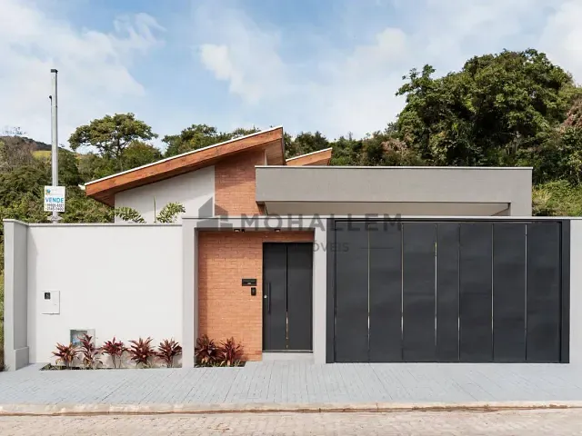 Casa 3 quartos e 2 banheiros, à venda, no bairro Loteamento Vale das Hortênsias em Itajubá