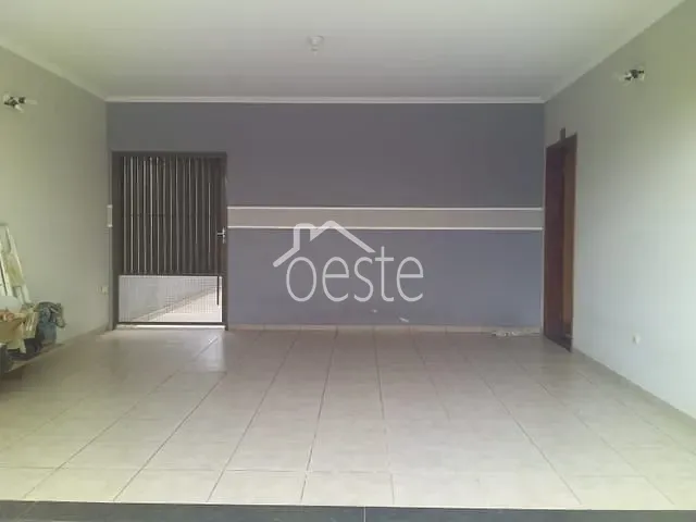 Casa com 250m² 3 quartos e 3 banheiros, para alugar, no bairro Residencial Parque Rochele II em Santa Bárbara D'Oeste