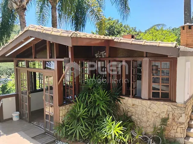 Casa com 300m² 4 quartos e 6 banheiros, à venda, no bairro Jardim Itatinga em São Paulo