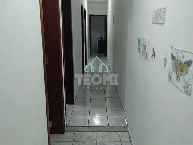 Casa com 138m² 4 quartos e 1 banheiro, à venda, no bairro Cidade Jardim em Taubaté