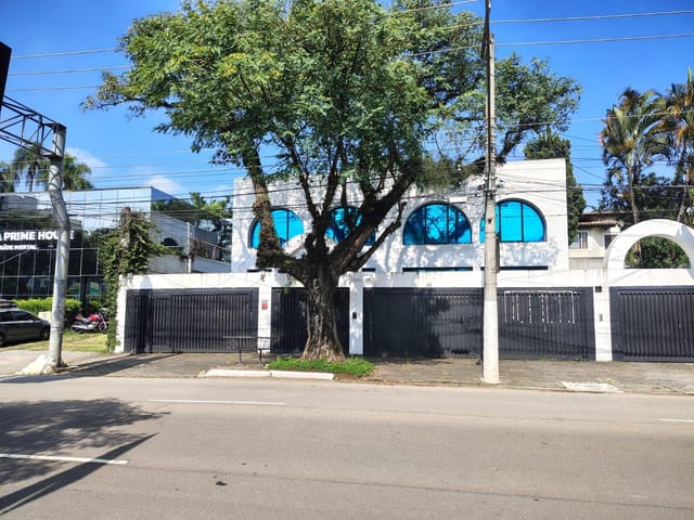 Casa para alugar, no bairro Jardim Everest em São Paulo