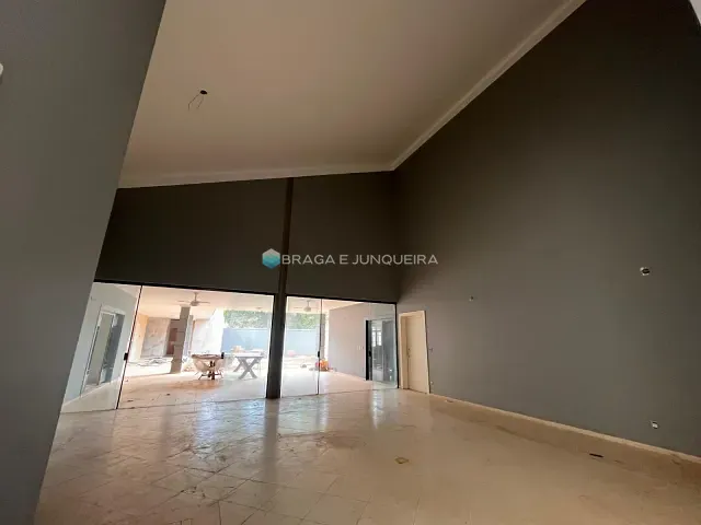 Casa à venda, no bairro Jardim Francisco Fernandes em São José do Rio Preto