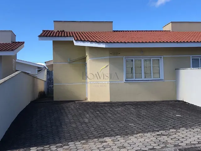 Casa com 200m² 3 quartos e 2 banheiros, à venda, no bairro Jardim São Marcos em Bom Jesus dos Perdões