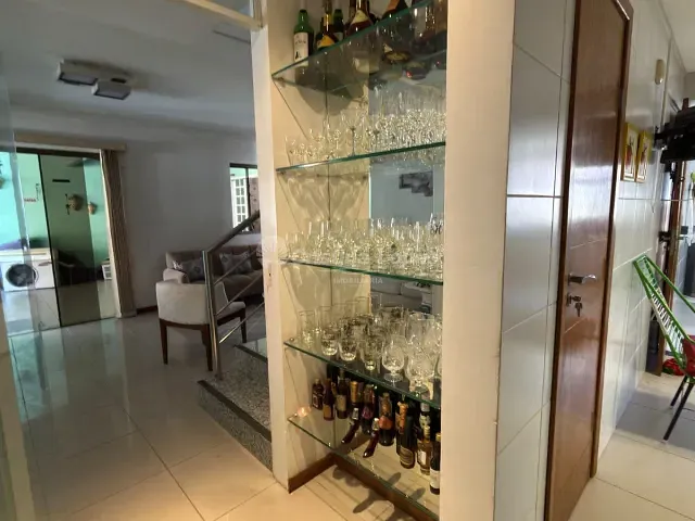Casa com 205m² 4 quartos e 4 banheiros, à venda, no bairro Horto em Teresina