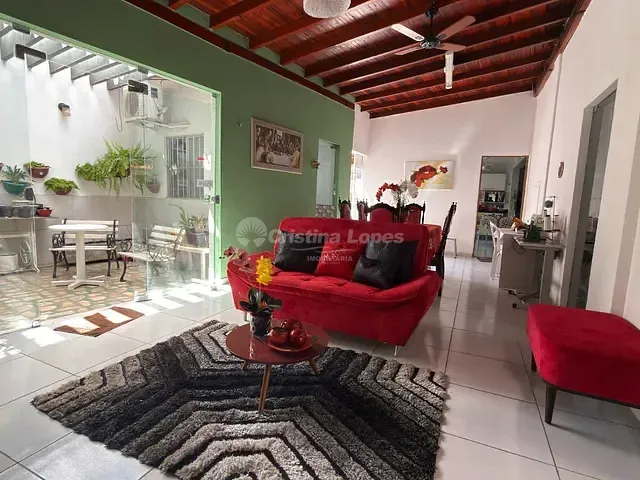 Casa com 205m² 4 quartos e 4 banheiros, à venda, no bairro Horto em Teresina