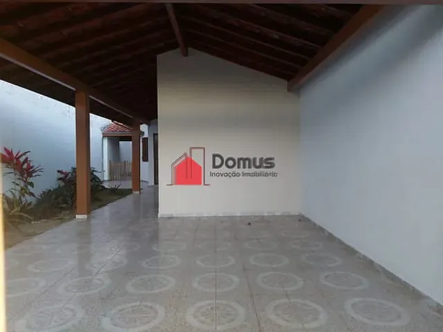 Casa com 190m², à venda ou para alugar, no bairro Jardim Cristina em Pindamonhangaba