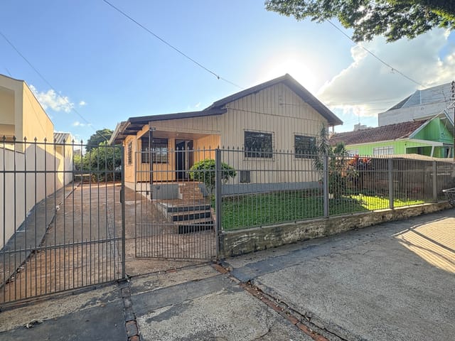 Foto do Casa - Casa para locação em excelente localização no centro | Imobiliária Casa Grande - Rolândia