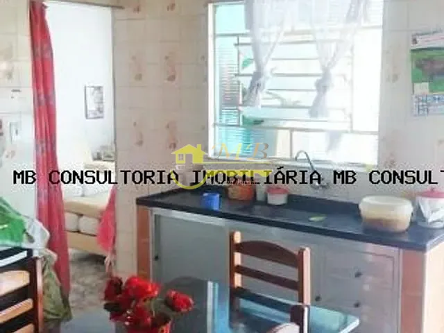 Casa com 295m² 4 quartos e 1 banheiro, à venda, no bairro Parque Dom Pedro II em Campinas