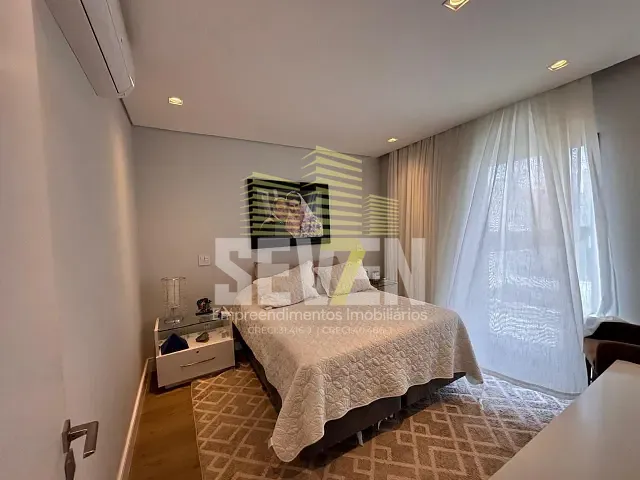 Casa com 327m² 4 quartos e 5 banheiros, à venda, no bairro Jardim São Domingos em Marília