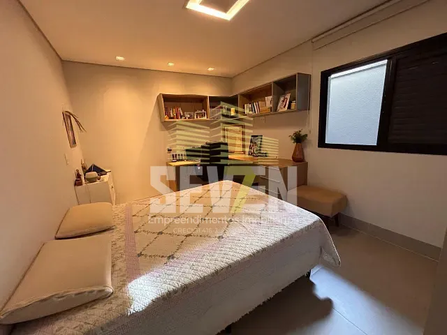Casa com 327m² 4 quartos e 5 banheiros, à venda, no bairro Jardim São Domingos em Marília