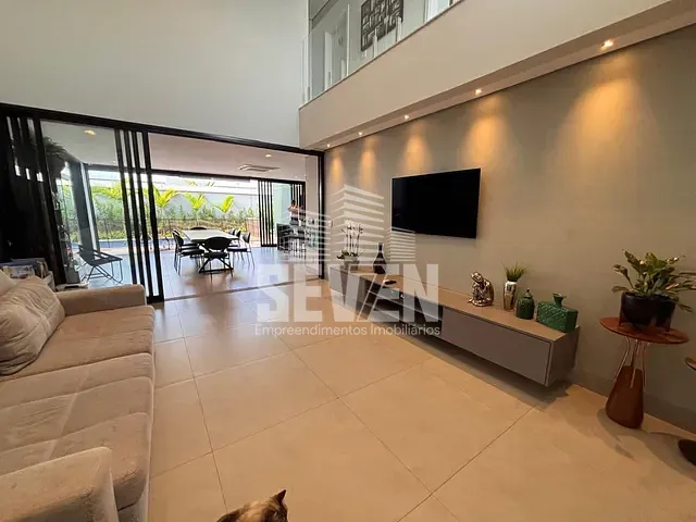 Casa com 327m² 4 quartos e 5 banheiros, à venda, no bairro Jardim São Domingos em Marília