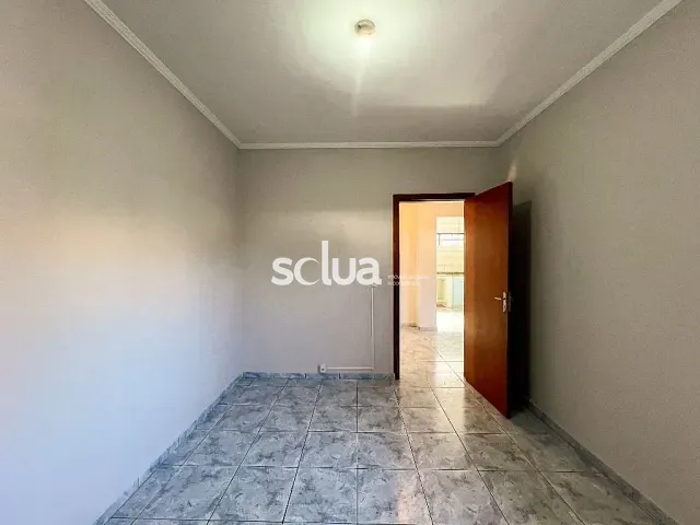 Casa com 300m² 3 quartos e 1 banheiro, à venda, no bairro Loteamento Residencial Fonte Nova em Valinhos