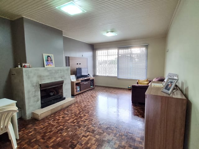 Casa com 390m² 3 quartos e 2 banheiros, à venda, no bairro Estrela em Ponta Grossa