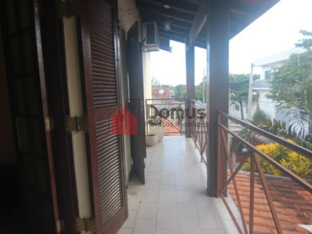 Casa com 300m², à venda, no bairro Residencial Comercial Vila Verde em Pindamonhangaba