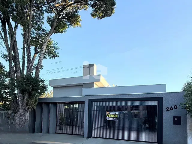 Casa 3 quartos e 4 banheiros, à venda, no bairro Jardim Asteca em Rolândia