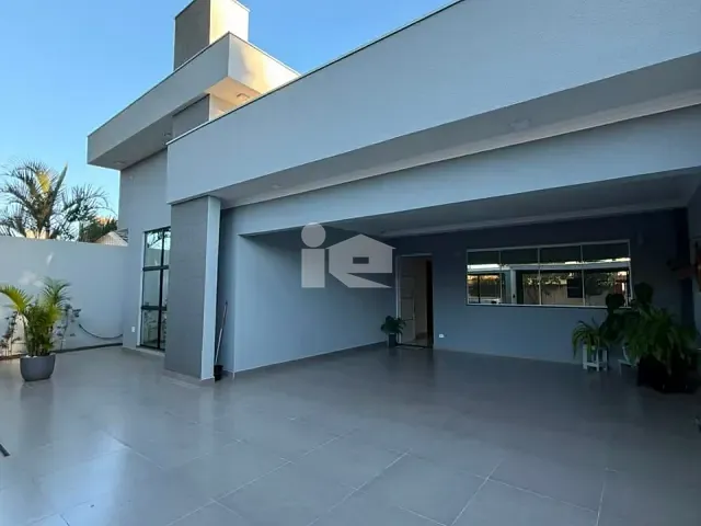Casa 3 quartos e 4 banheiros, à venda, no bairro Jardim Asteca em Rolândia